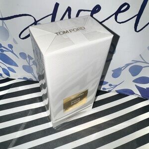 Factory Sealed NIB NWT Authentic & Fresh Tom Ford Large WHITE SUEDE